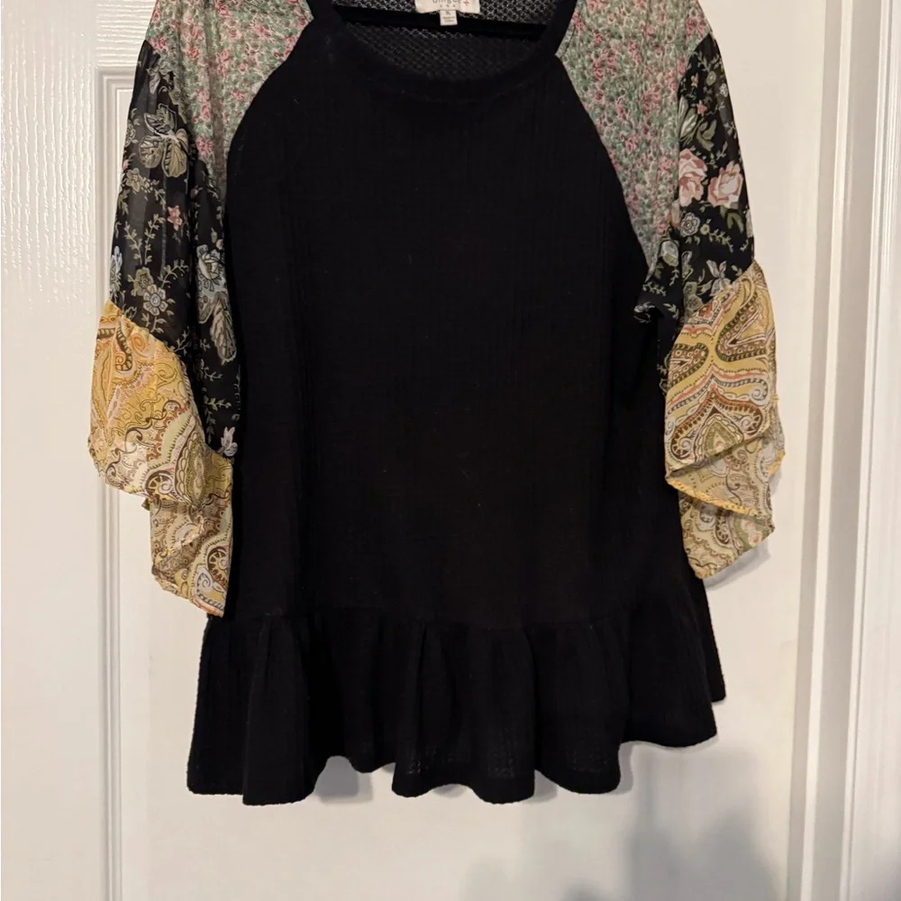 Umgee Black Top with Floral and Paisley Sleeves - Picture 2 of 3
